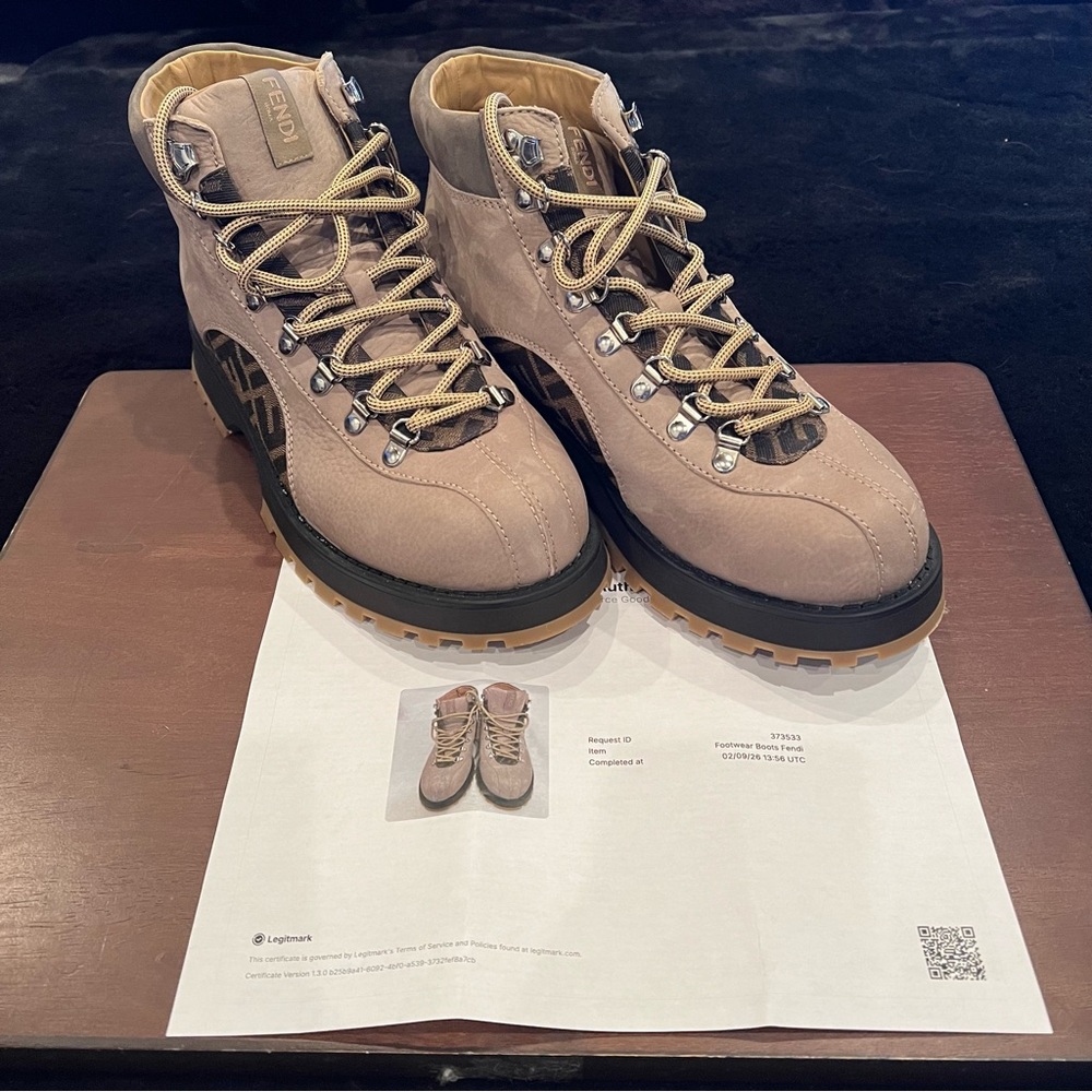 Fendi Beige Nubuck Leather Hiking Boots Monogram Men’s Size 9